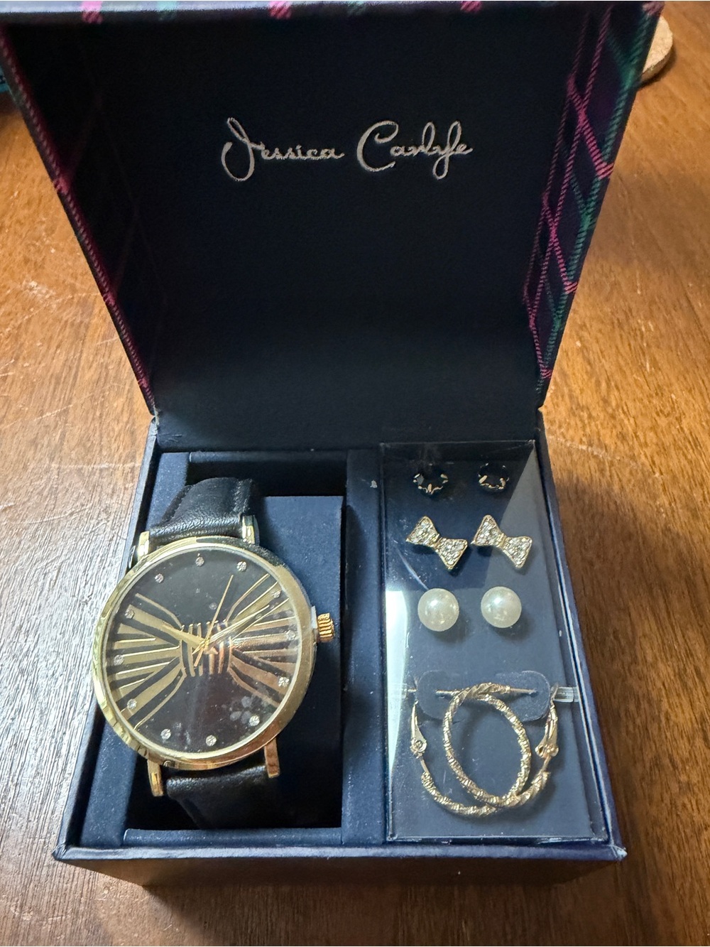 NWT Jessica Carlyle Watch and Earrings Set
